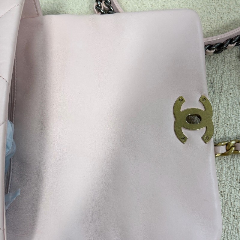 CHANEL 19bag小號 羊皮 淡粉色 金色金屬 肩背包斜背包-11
