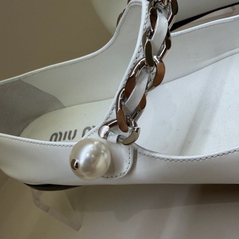 miumiu 白色黑方頭娃娃鞋 🤍盒子/37.5-3