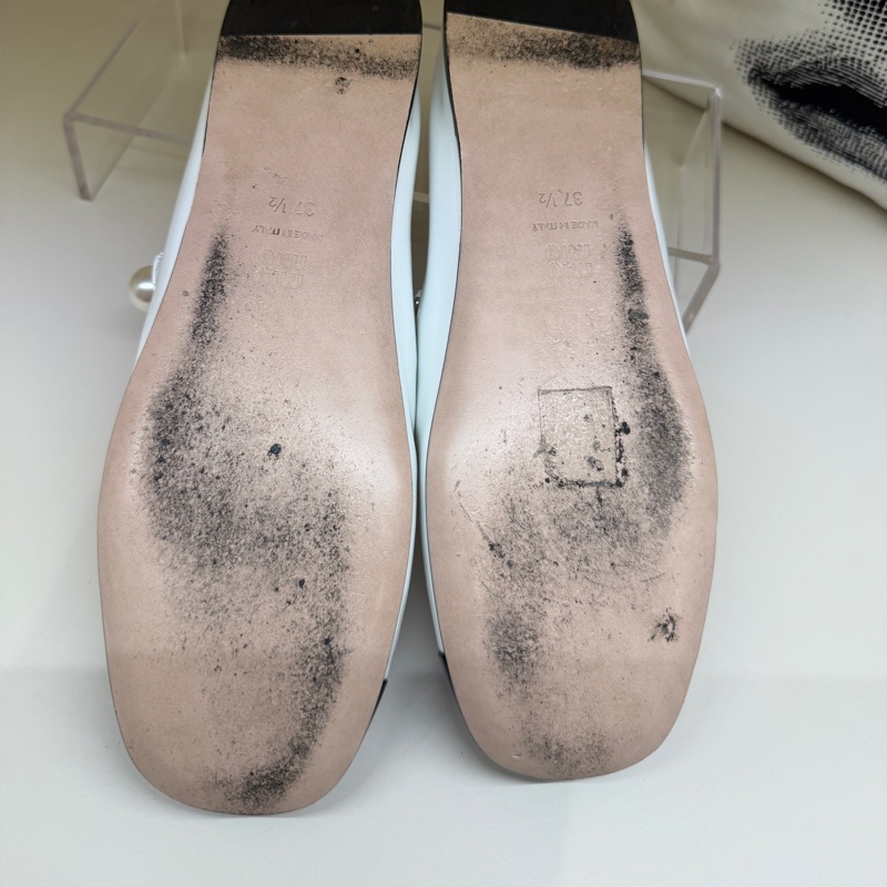 miumiu 白色黑方頭娃娃鞋 🤍盒子/37.5-7