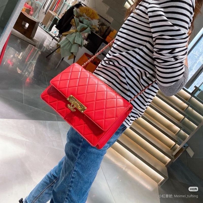 莉亞精品♡ Chanel 紅色鏈條包 二手美包-1