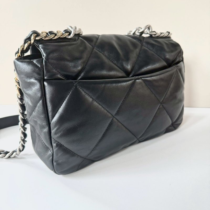 CHANEL 19 黑色 小羊皮 銀釦 金銀鍊 30cm 手提 斜挎 中型 口蓋包 AS1161 芯片款-2
