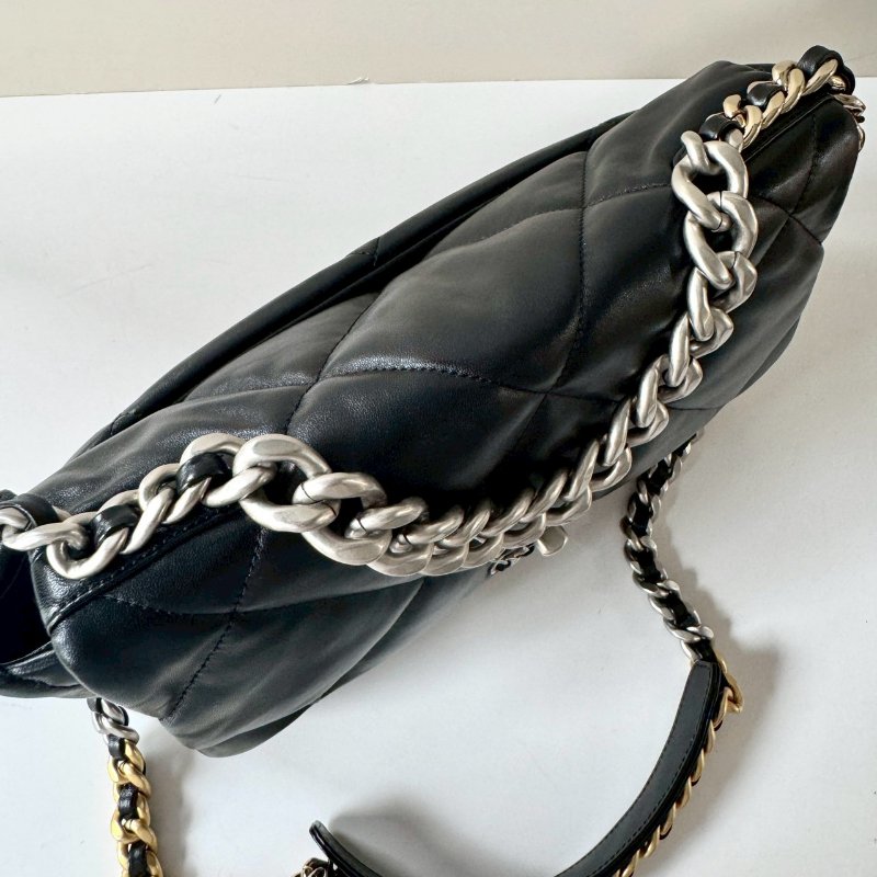 CHANEL 19 黑色 小羊皮 銀釦 金銀鍊 30cm 手提 斜挎 中型 口蓋包 AS1161 芯片款-3