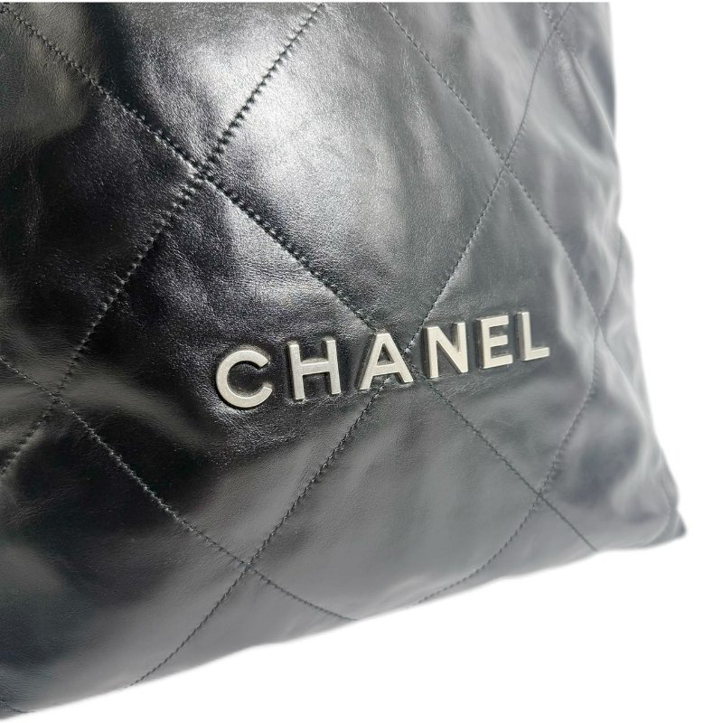 [2870] Chanel 22Bag菱格紋， 黑銀(牛皮)-9