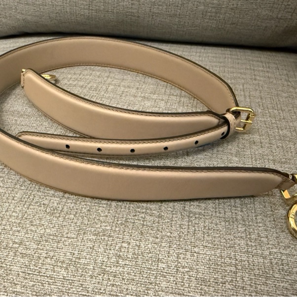 Fendi peekaboo 迷你尺寸奶茶色-6