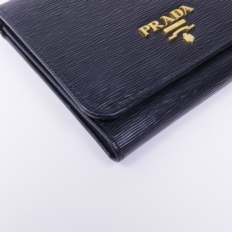 PRADA 牛皮皮革Wallet金扣錢包-7