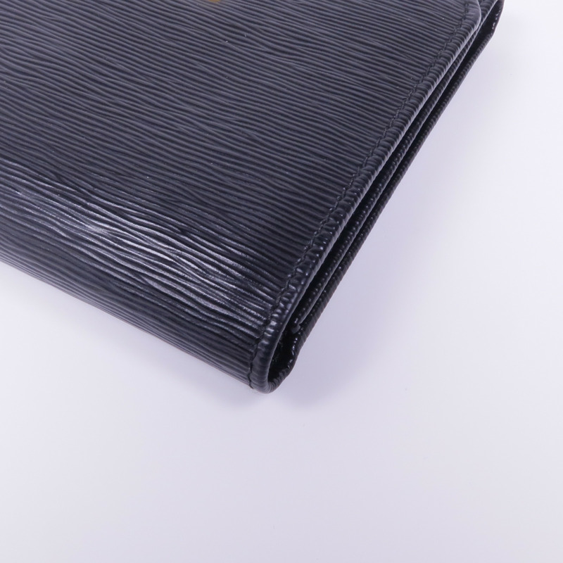 PRADA 牛皮皮革Wallet金扣錢包-9