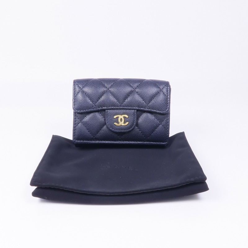 CHANEL 牛皮皮革Wallet金扣錢包-17