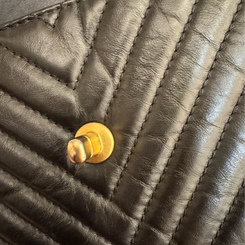 Chanel黑色山形紋金雙C手提兩用包-20