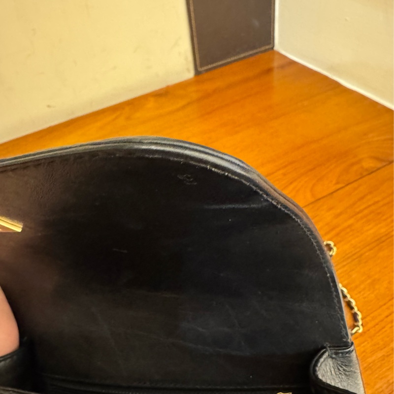 Chanel黑色山形紋金雙C手提兩用包-26