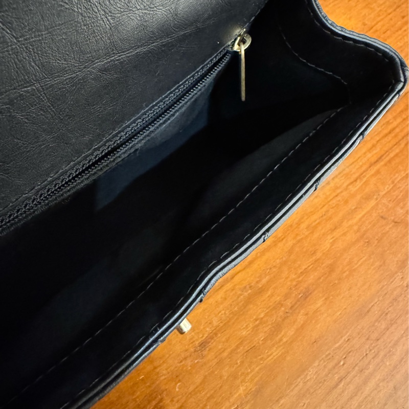 Chanel黑色山形紋金雙C手提兩用包-31