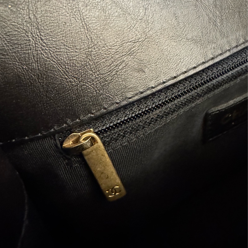 Chanel黑色山形紋金雙C手提兩用包-40