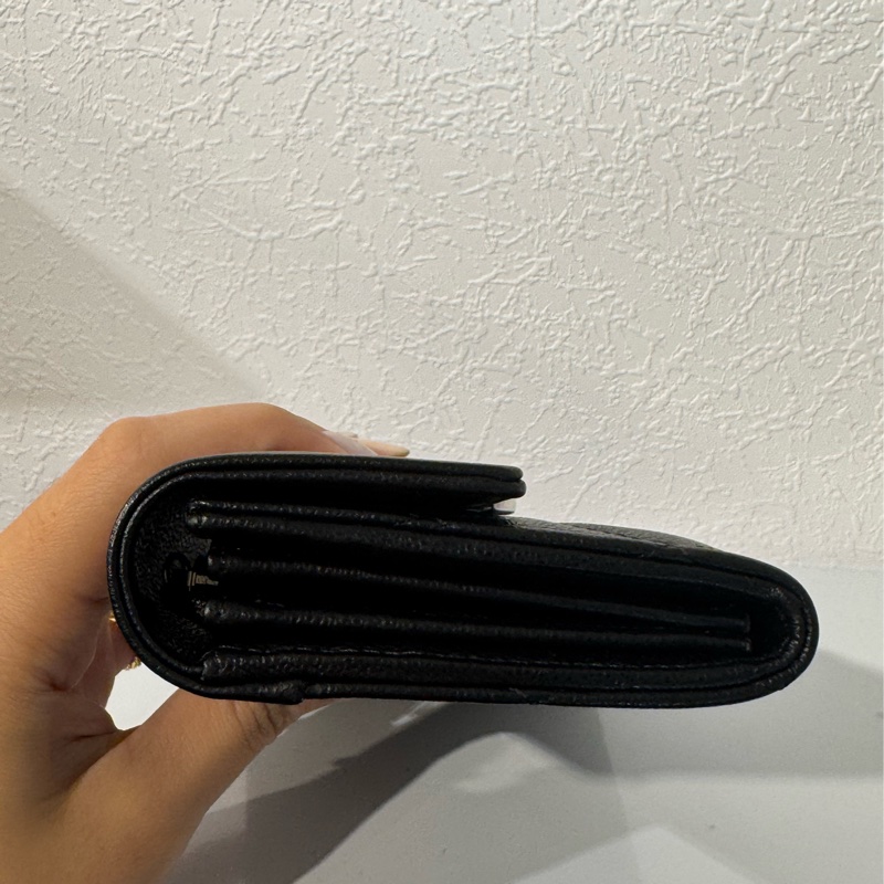 Chanel黑皮革拼黑荔枝皮半銀半黑雙C釦式長夾-3