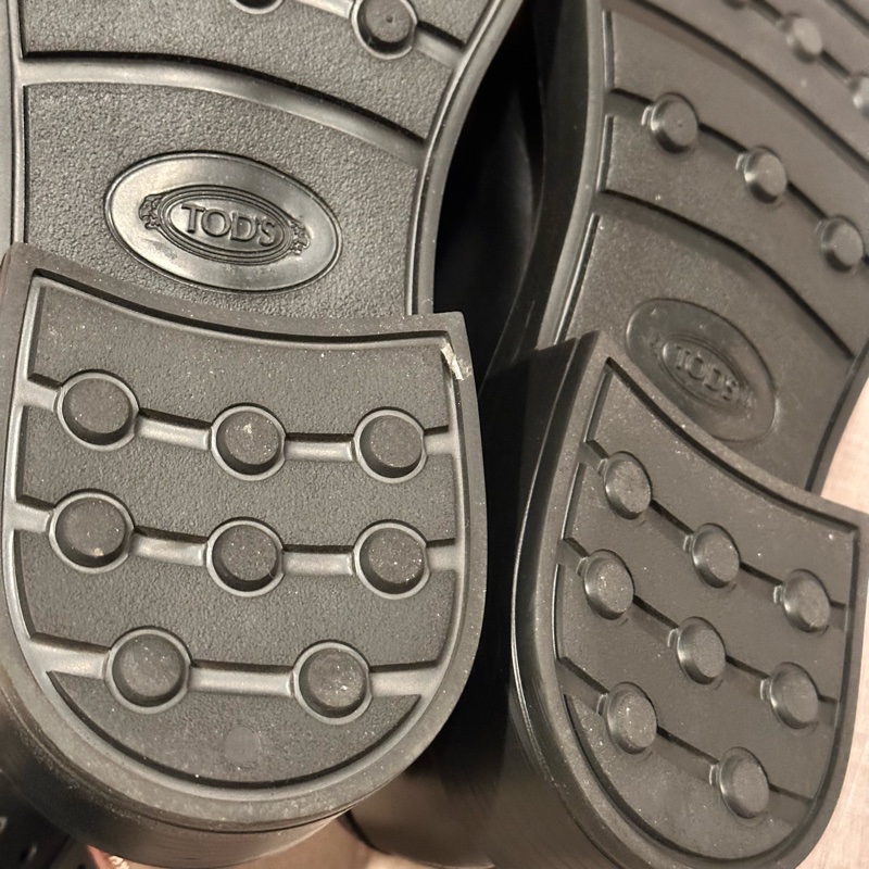 TOD’S近全新真品公司貨/樂福鞋/帆船鞋/豆豆鞋/真皮2.5折賣!!!!-4