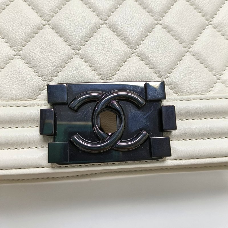 CHANEL LEBOY 中號 白色牛皮菱格紋縫 肩背包斜背包 黑色五金-8