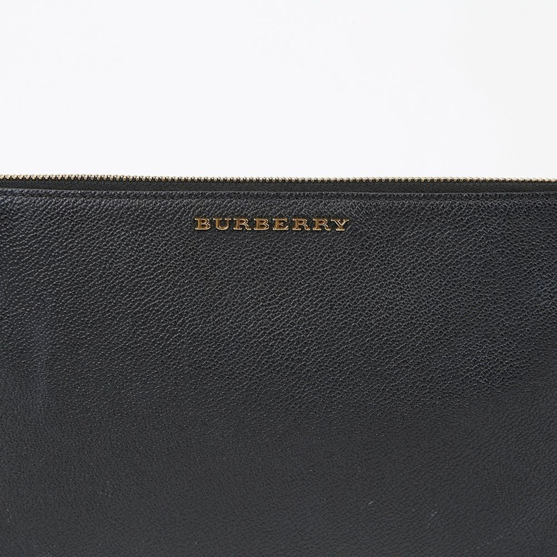 BURBERRY 金屬標誌單肩斜背包 4033055-1