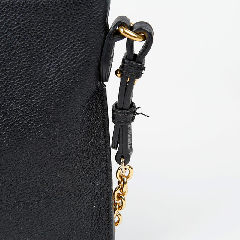 BURBERRY 金屬標誌單肩斜背包 4033055-2