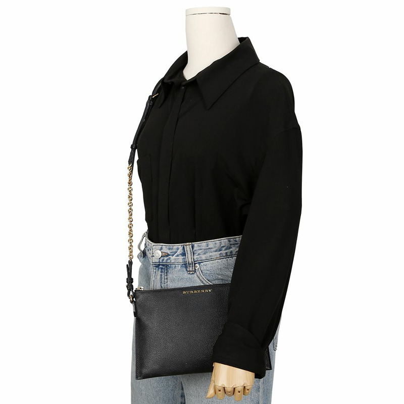 BURBERRY 金屬標誌單肩斜背包 4033055-10