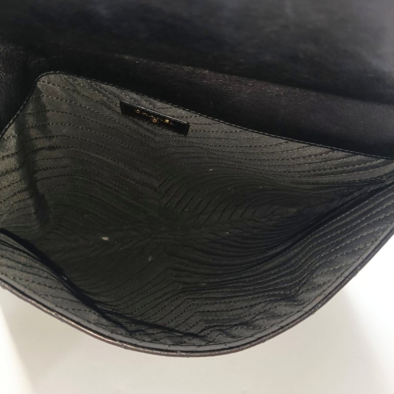 CHANEL黑色牛皮绗縫V紋手拿包 金色五金26開-6