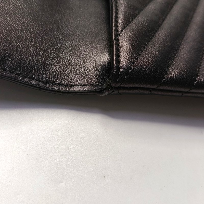 CHANEL黑色牛皮绗縫V紋手拿包 金色五金26開-10