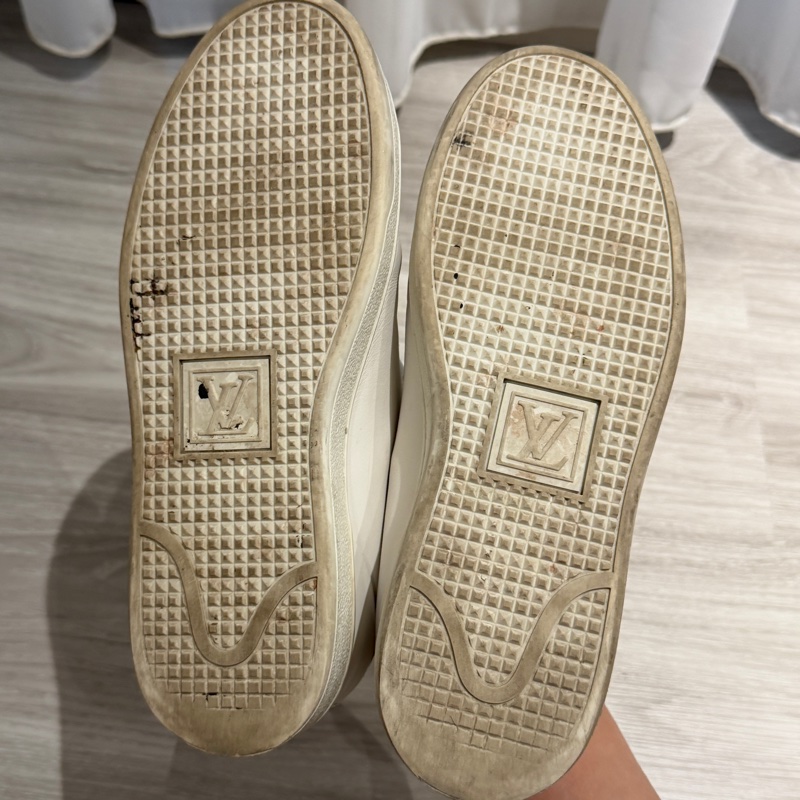 Louis Vuitton Logo小白鞋🩵尺寸37-12
