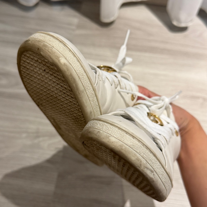 Louis Vuitton Logo小白鞋🩵尺寸37-16