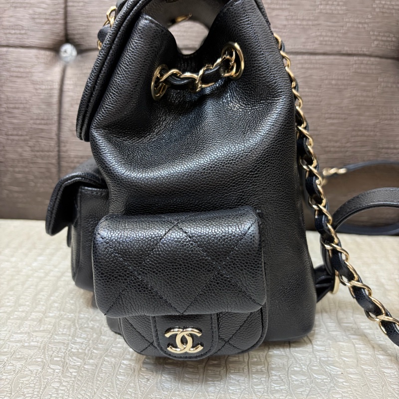 🌟熱門🌟Chanel 黑荔枝牛皮Duma中號手提後背包AS4398-3