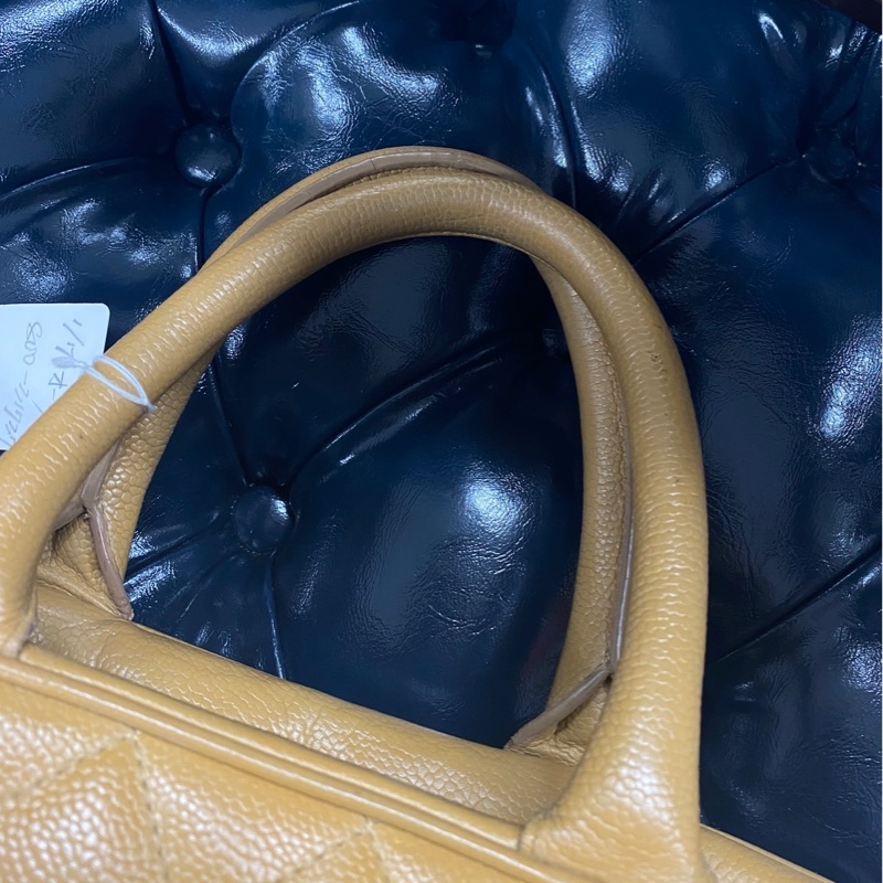 Chanel 荔枝皮保齡球包-12