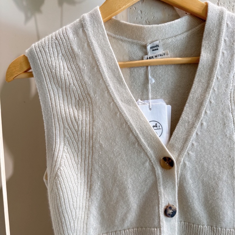 HERMES 米白色針織鈕釦背心 36碼-1
