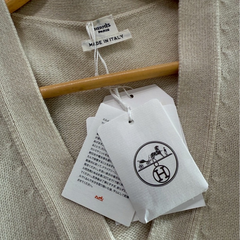 HERMES 米白色針織鈕釦背心 36碼-6