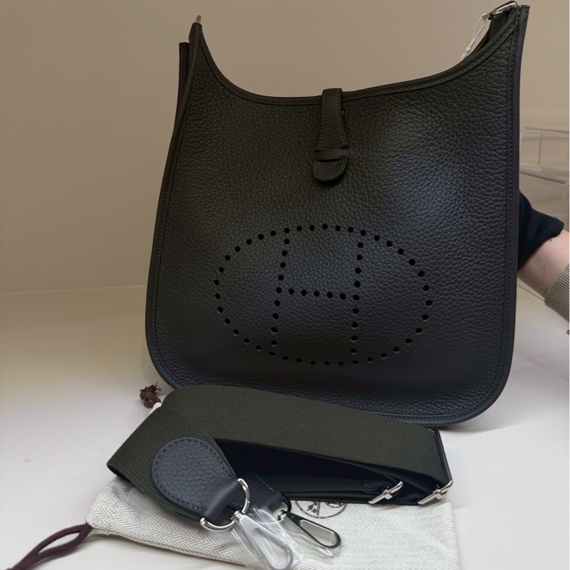 HERMES Evelyne 29肩背包 方框O銅黑色 W刻-15