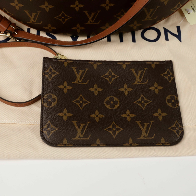 LOUIS VUITTON M46311 Loop Hobo 單肩斜背包-8