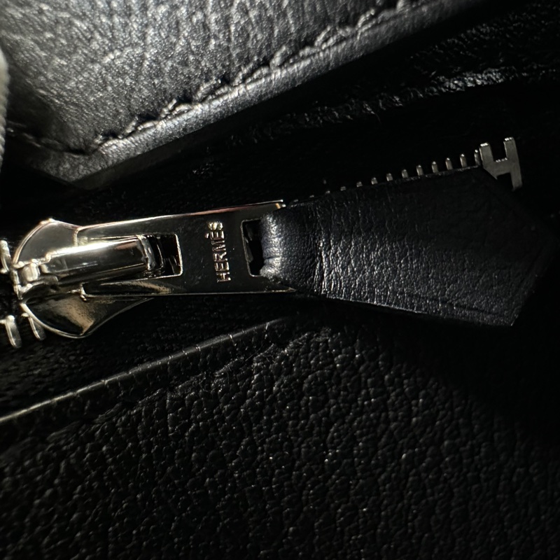 Hermès Birkin 35 Black Evergrain Leather Handbag with Silver Hardware and Fringe Stamp W-8