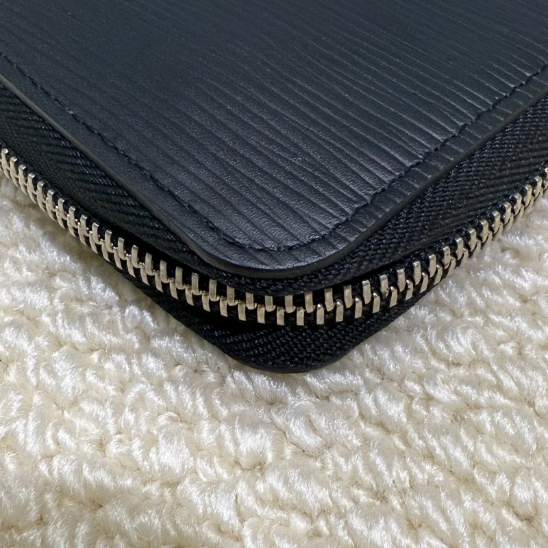 Louis Vuitton - 黑色EPI銀釦商務型長夾-7