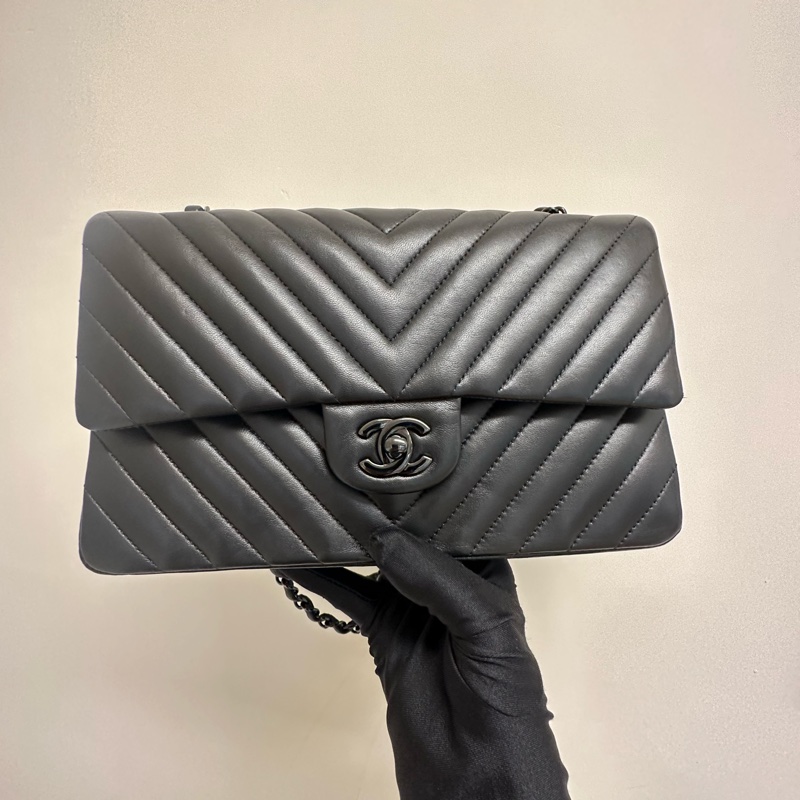 Chanel 香奈兒雙蓋CF Soblack V 牛皮 中號-0