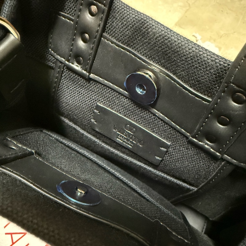 VALENTINO VLTN 字母印花帆布拼牛皮手提/斜背托特包(黑色)-2