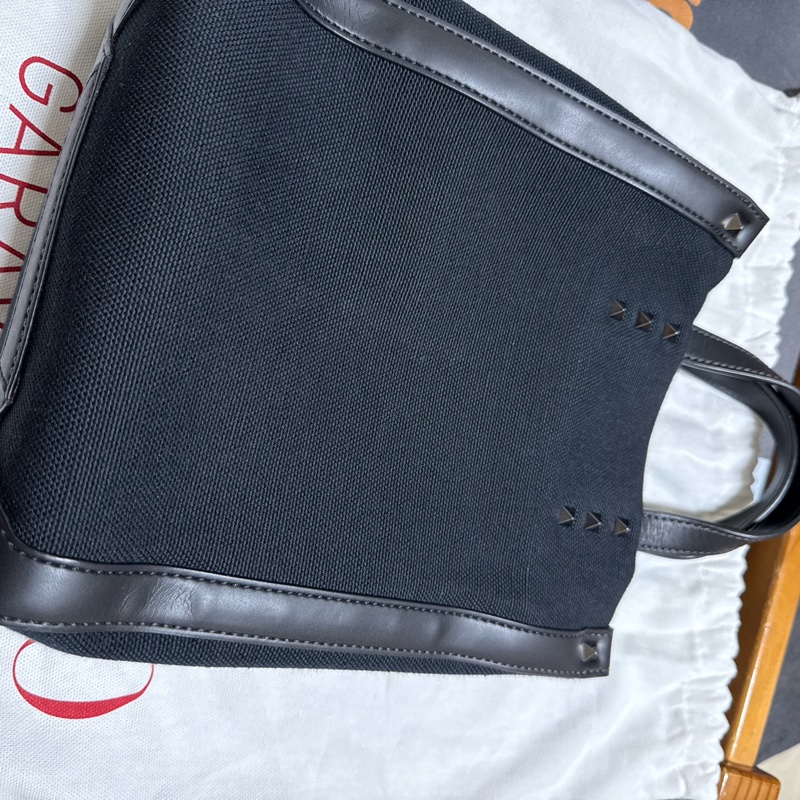 VALENTINO VLTN 字母印花帆布拼牛皮手提/斜背托特包(黑色)-7