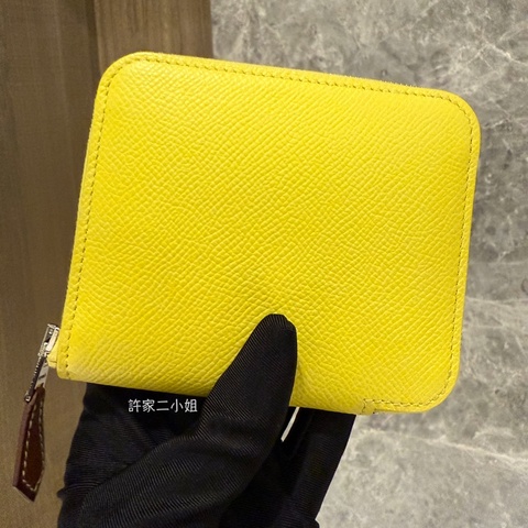 Hermes 98新 Silk'ln 絲巾ㄇ拉短夾 檸檬黃