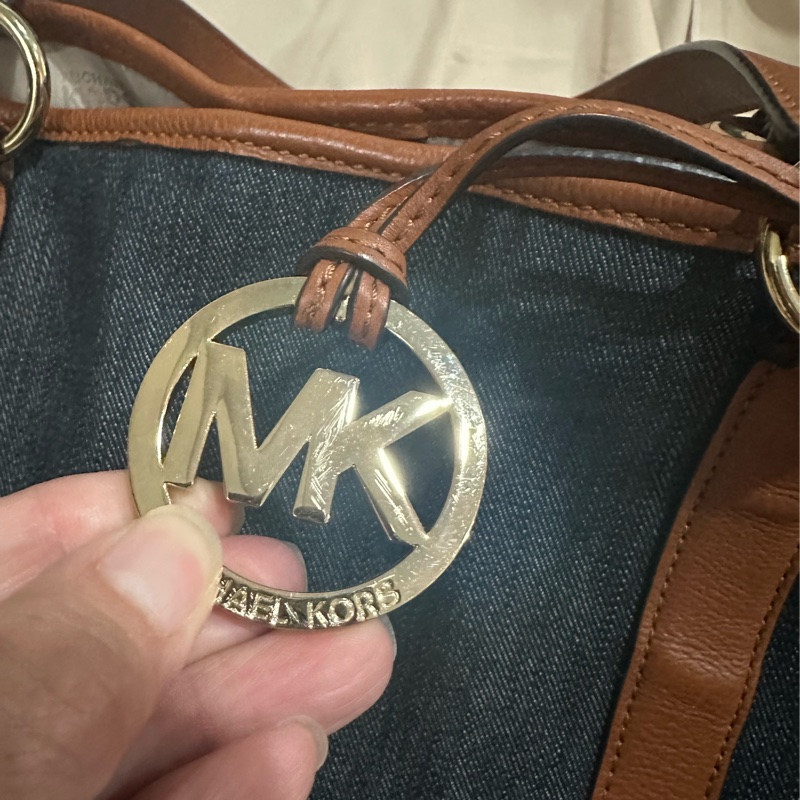 Michael Kors 牛仔布和皮革托特包,靛藍棕色-19