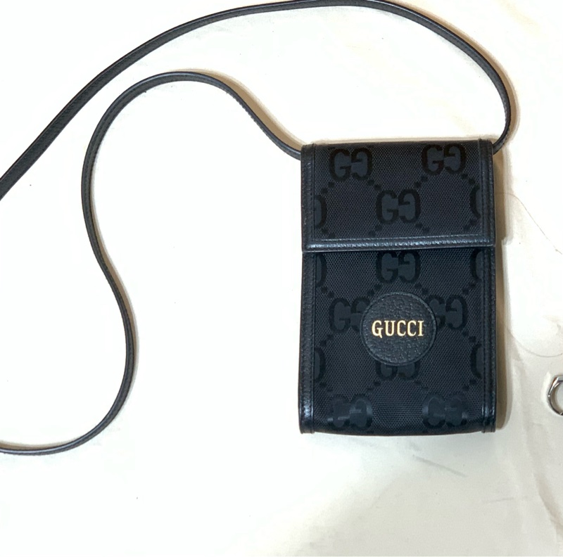 ✨近新閒置 Gucci 古馳 質感黑手機包 斜背包 肩背包-1