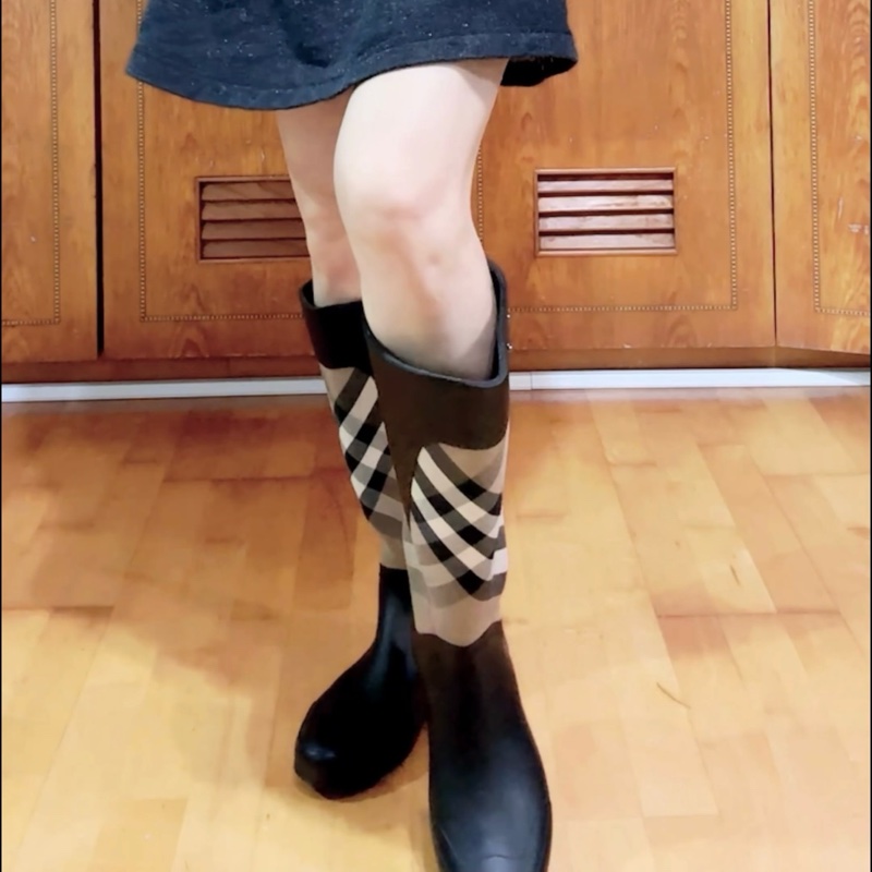 BURBERRY 雨靴-17