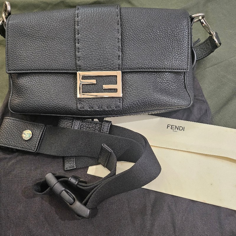 fendi  baguette-2