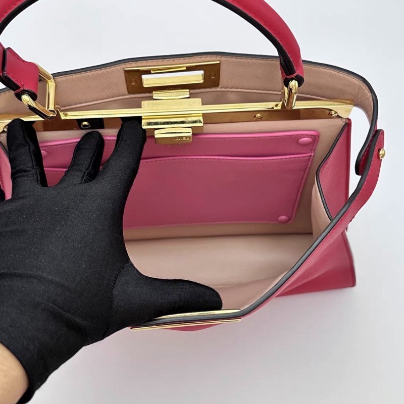 FENDI Peekaboo紅金中號手提斜背包33*24*11 98新配件塵袋-1
