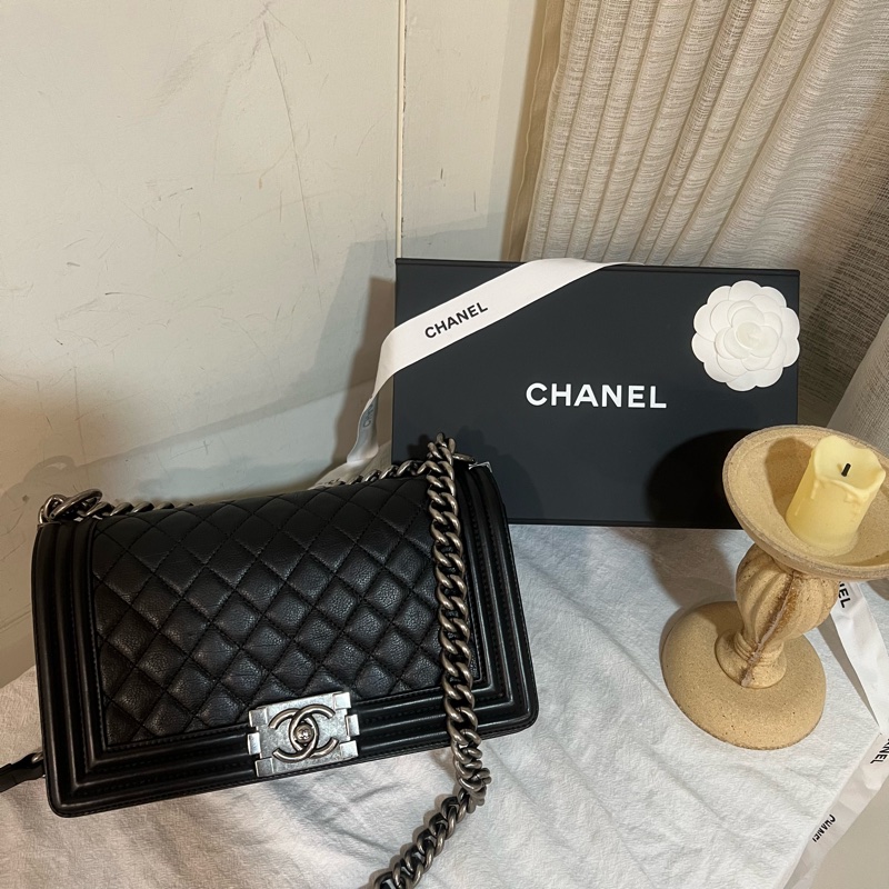 ෆ Chanel boy25黑銀 牛皮-3