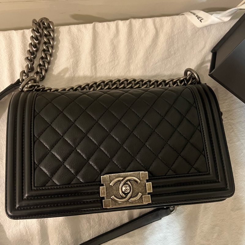 ෆ Chanel boy25黑銀 牛皮-4