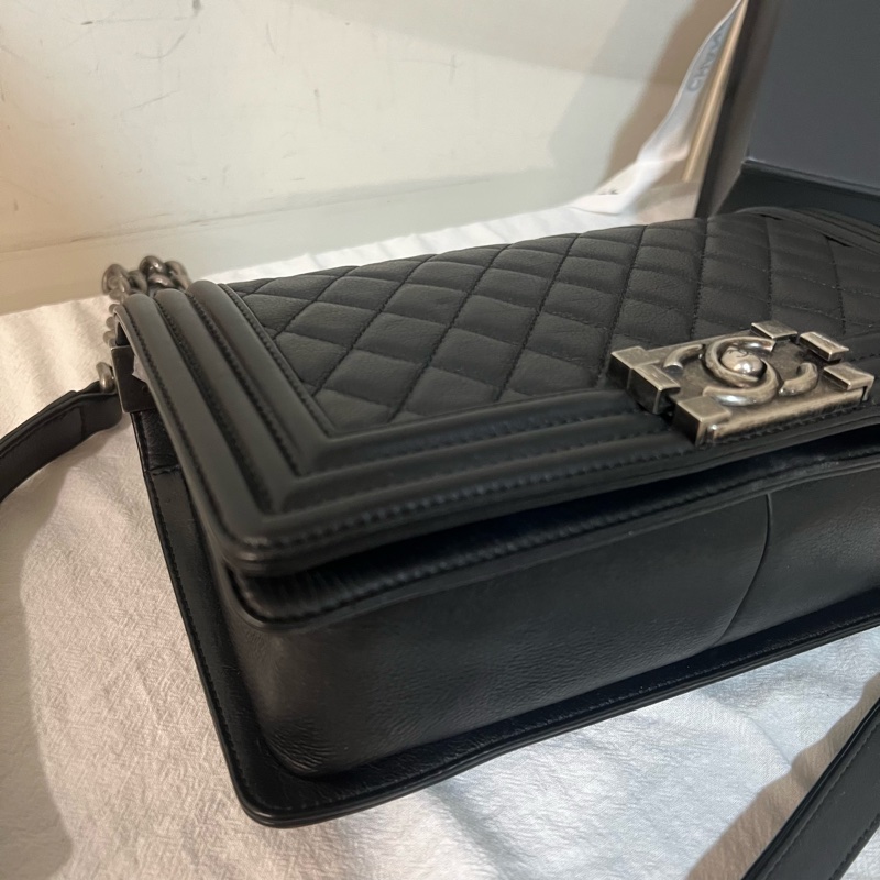 ෆ Chanel boy25黑銀 牛皮-5