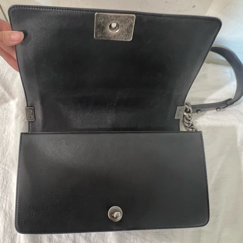 ෆ Chanel boy25黑銀 牛皮-11
