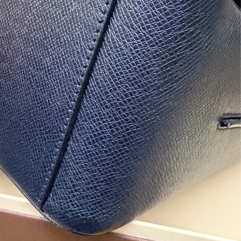 出清特價｜真品LV Taiga Roman GM最大款 男士深海軍藍黑色 郵差包 公事包 電腦包 斜背包 側背包 出差包-14