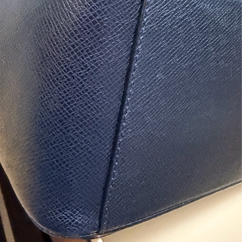 出清特價｜真品LV Taiga Roman GM最大款 男士深海軍藍黑色 郵差包 公事包 電腦包 斜背包 側背包 出差包-15