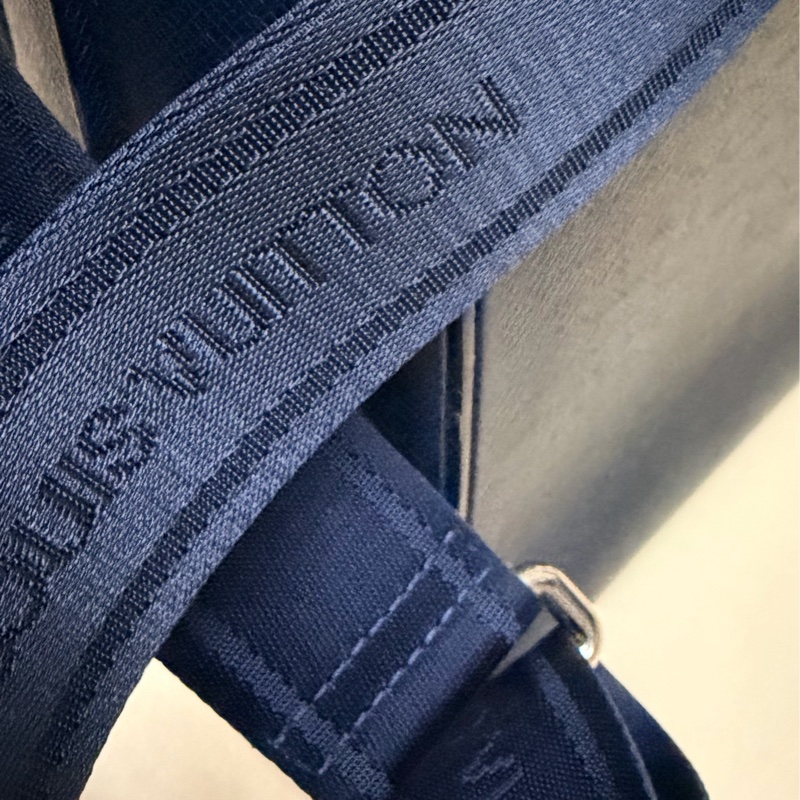 出清特價|真品LV Taiga Roman GM最大款 男士深海軍藍黑色 郵差包 公事包 電腦包 斜背包 側背包 出差包-5