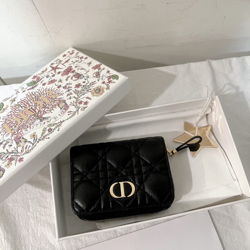 ෆ Dior Caro 羊皮菱格短夾🈶購證-0